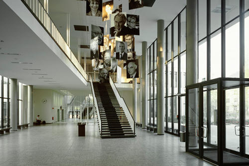 Foyer Henry Ford Bau