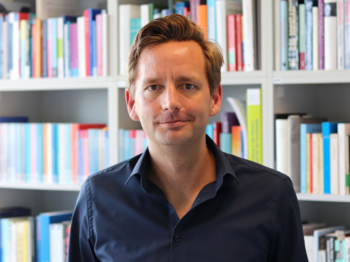 Prof. Dr. Martin Lücke, seit 2010 Professor für Didaktik der Geschichte an der FU Berlin    Forschungsschwerpunkte: Geschlechter- und Sexualitätsgeschichte und historisches Lernen, Shoah/Holocaust als Thema im Geschichtsunterricht