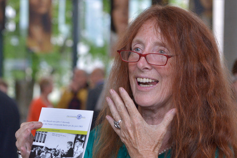 Eva Quistorp, Jahrgang 1945, war während des Kennedy-Besuchs auf Klassenfahrt in Berlin. Die Begegnung mit Kennedy in Dahlem hatte bei ihr eine Langzeitwirkung.