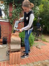 Beim Workshop "Wo die wilden Bienen leben" im September 2019