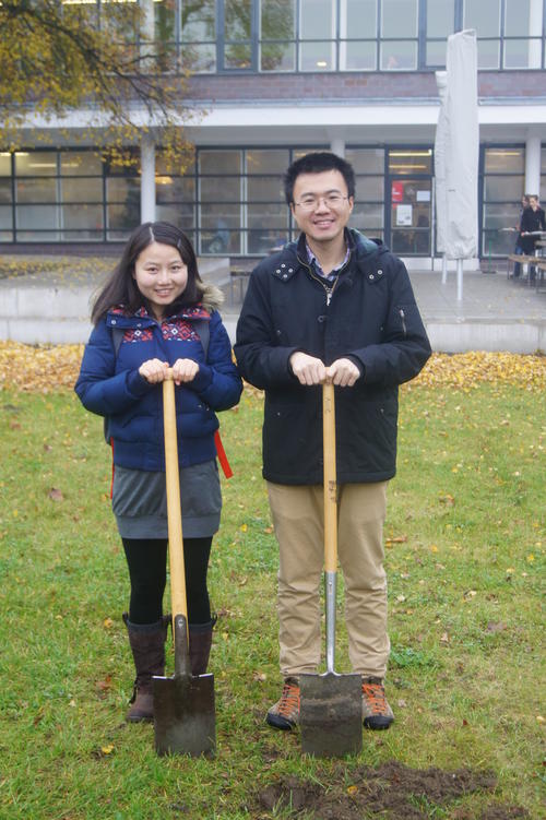 Bereit zum Spatenstich