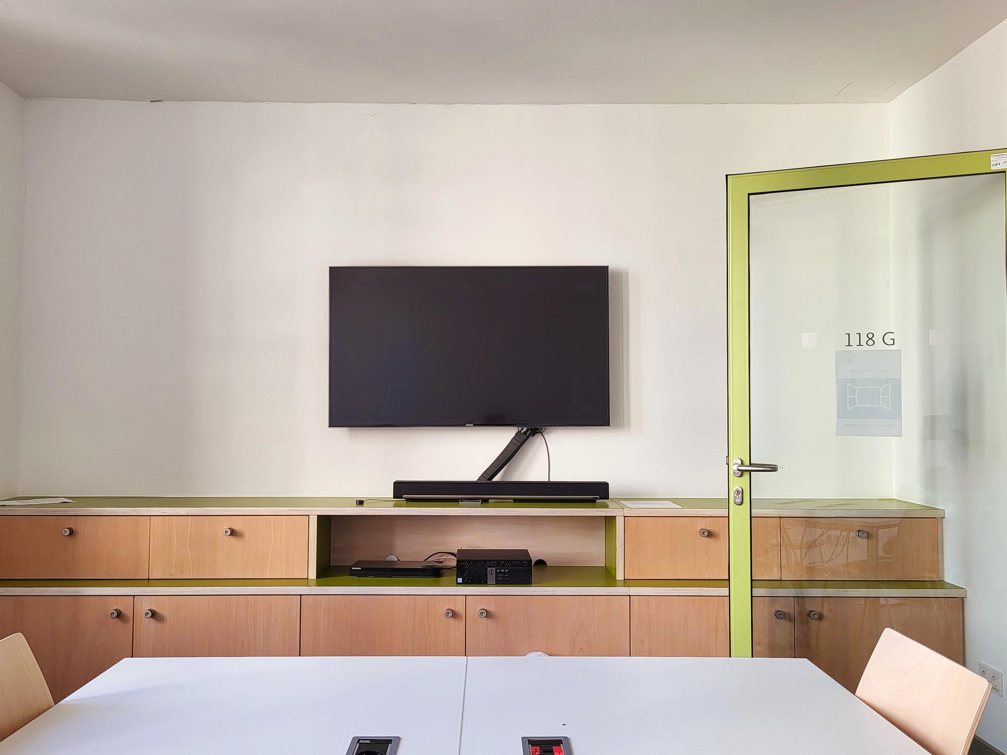 Zentralbibliothek (Garystr. 39)