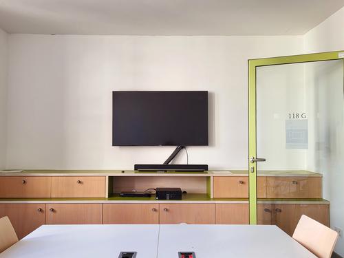 Zentralbibliothek (Garystr. 39)