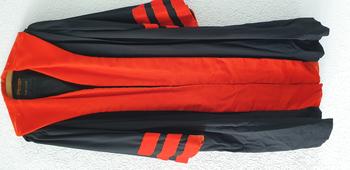 Talar der Medizinischen Fakultät der Freien Universität Berlin